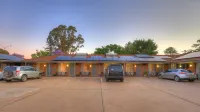 Pevensey Motor Lodge - Motels
