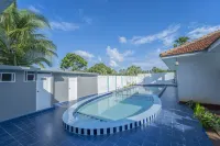 Havana Club Resort - Pools