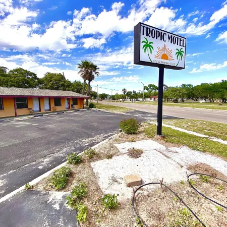 Tropic Motel