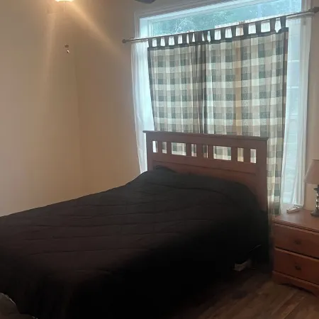 Lake View Cadiz, KY Lakefront 3 Bedroom with AC, Private Dock. Lake Barkley