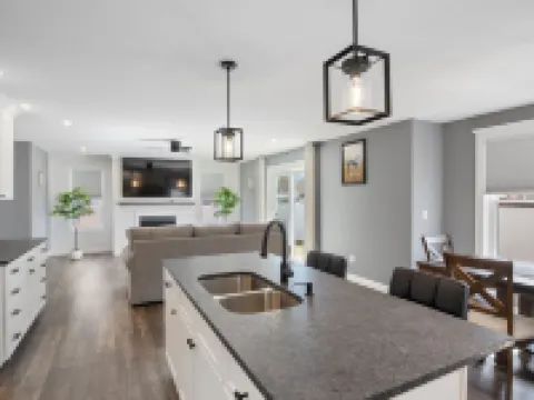 Cool New Dover Home ドーバーのホテル