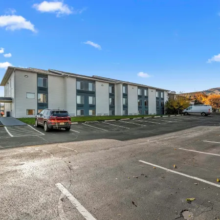 Clarion Pointe Wenatchee