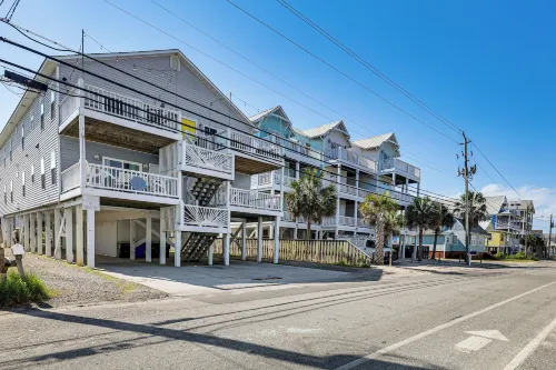 Carolina Beach Condo with Deck Steps to Shore! - Spa