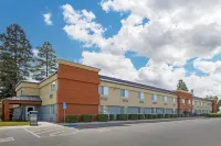 Best Western Porterville Inn Hotels near Lake South America