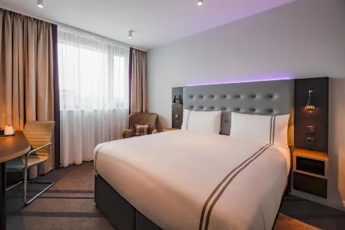 Premier Inn Karlsruhe City am Wasserturm - breakfast
