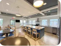 Spacious~Dog Friendly~Partial River View~Heated Pool~BBQ Grill~Gym~Laundry Too!