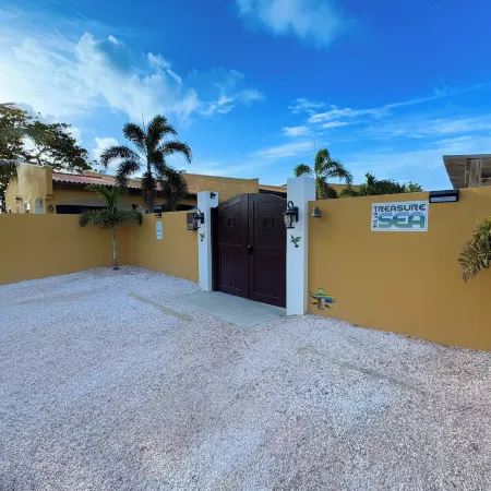 Treasure by the Sea Bonaire