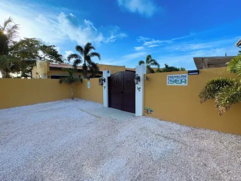 Treasure by the Sea Bonaire