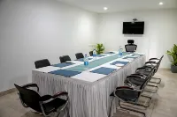 Hotel Palm Shore فنادق في Palakkad