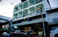 Sattahiptale Boutique Guesthouse & Hostel Hotels near Khram Yai Island