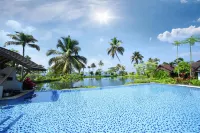 Gokulam Grand Resort & Spa, Kumarakom - Beach