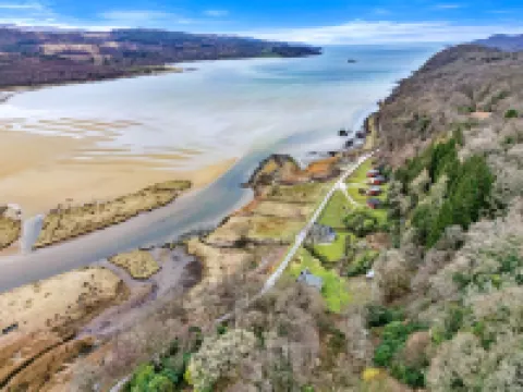 Lochead Cottage Hotels in Lochgilphead