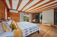 Indoor Pool,Largest Game Lodge,Sleeps 39 Hotels in Deposit