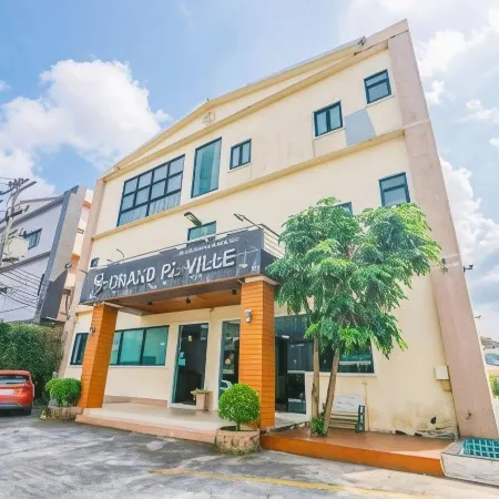 Grand PL Ville Hotel