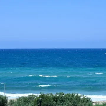 Authentic Beachfront Apartment