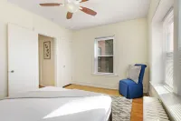 Elm D2 Hotels in Skokie