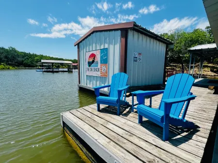 Expansive Views and Outdoor Oasis - Stunning Lakefront Haven