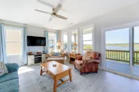 North Topsail Getaway w/ Panoramic Sound Views! - balcon