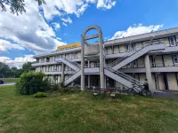 Premiere Classe Lille Sud - Douai Cuincy Hotels in Dechy