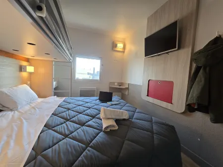 Premiere Classe Avignon Nord - le Pontet Отели рядом с достопримечательностью «Camping du Grand Bois»