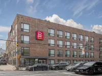 Red Roof PLUS+ Brooklyn - 3rd Ave Hotels near Cuite Park