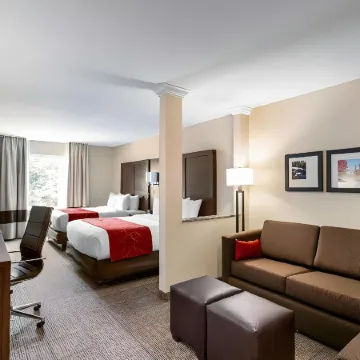 Comfort Suites Fishkill Near Interstate 84