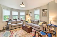 Pet-Friendly Saranac Lake Retreat w/ Deck & Yard - واي فاي