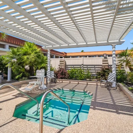 Best Western Plus Hilltop Inn