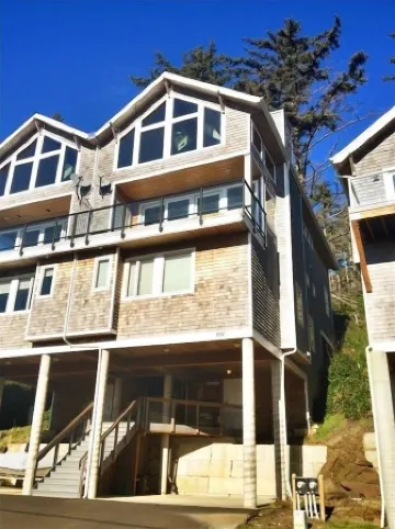 AMAZING OCEAN VIEW LUXURY Beach Home           !The Skyscraper!  Netarts