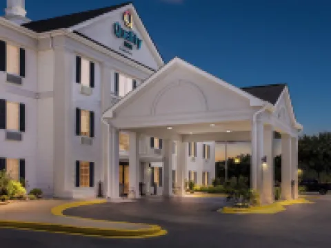 Quality Inn Pooler - Savannah I-95 Hotels in Pooler