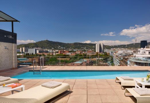 5. NH 바르셀로나..