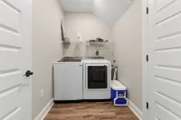 The Coral Reef Estate - 5 bd/ 3 bath