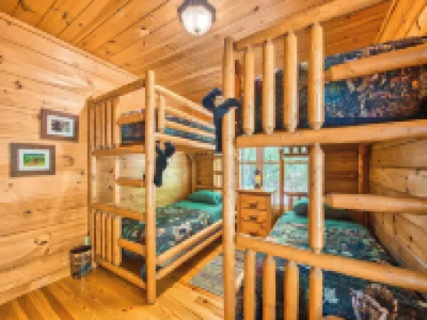 Mountain PeakViews - Breathtaking Mountain Views!