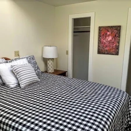 Sunny Cottage, Close to Town & Family Friendly