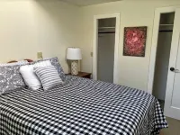 Sunny Cottage, Close to Town & Family Friendly
