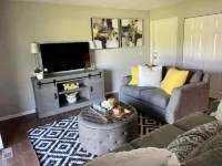 28 North Extended Stay Suites!! pickleball, hot tubs and game room + pool tables