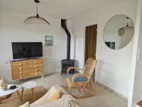 Maison Ti Laouen Entre Bourg et Plage au Calme Avec 3 Chambres et du Jardin Hotels in Plouhinec