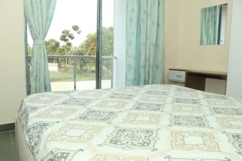 Nature Villa With Grand Pool with four double bed rooms. Hotels in South 24 Parganas