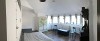 Lemon tree apartment のホテル