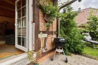Peaceful Stay Near Rostock Hotels in der Nähe von Kleingartenanlage "Wilsener Weg I"