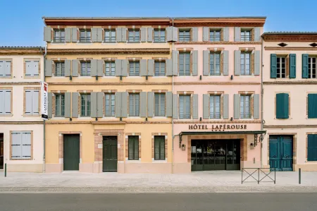 Hotel Laperouse Отели в г. Ле-Секестр