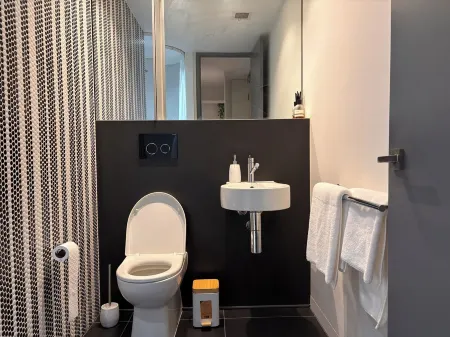 Top Floor Apartment in the heart of Prahran Отели рядом с достопримечательностью «Граттан Гарденс»