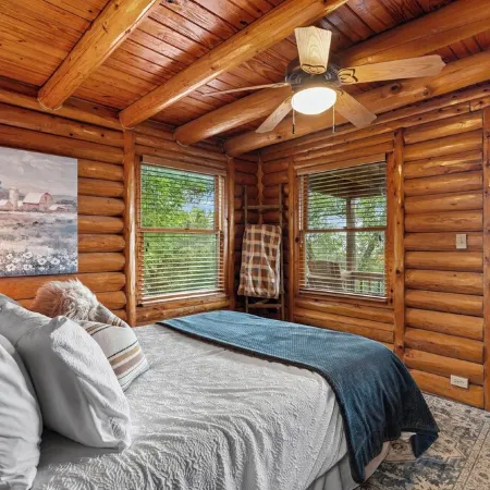 Cozy Cabin - Hot tub, Views, Wimberley Area