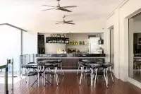 達爾文海濱大道希爾頓逸林酒店 - 酒吧