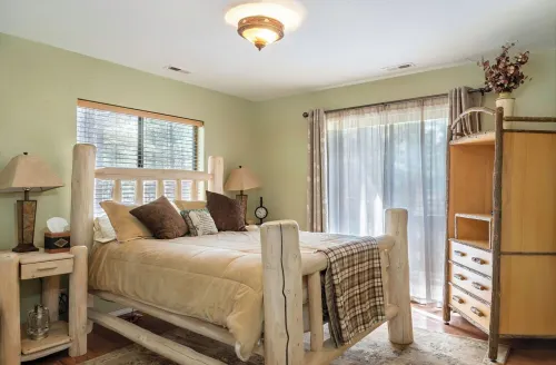 Dog-Friendly Loft on Ranch - 1Hr to Grand Canyon