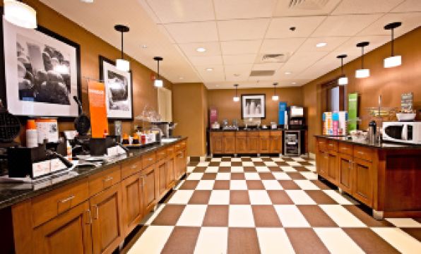 Hampton Inn & Suites Jacksonville