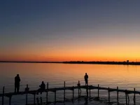 Newly remodeled Clean Spacious 5-bedroom  House with AC, WiFi,