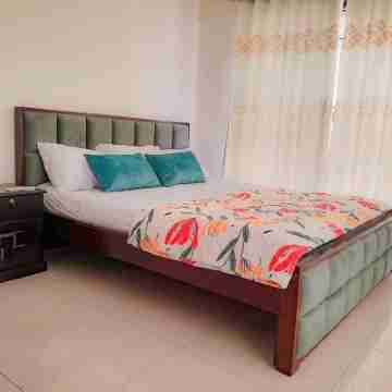 Premium stay at Bashundhara R/A Rooms