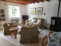 La petite saunière Hotels in Champeaux