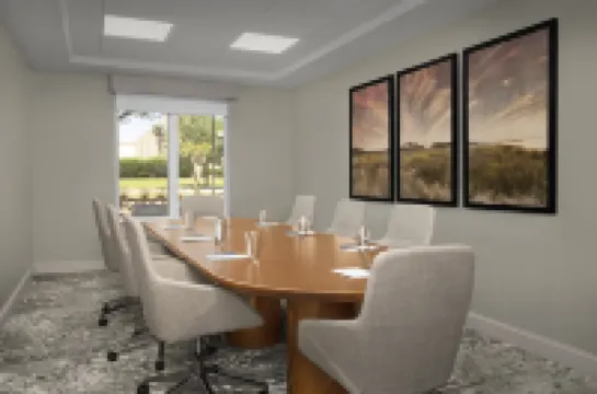 ฮิลตันการ์เด้นอินน์ เกนส์วิลล์